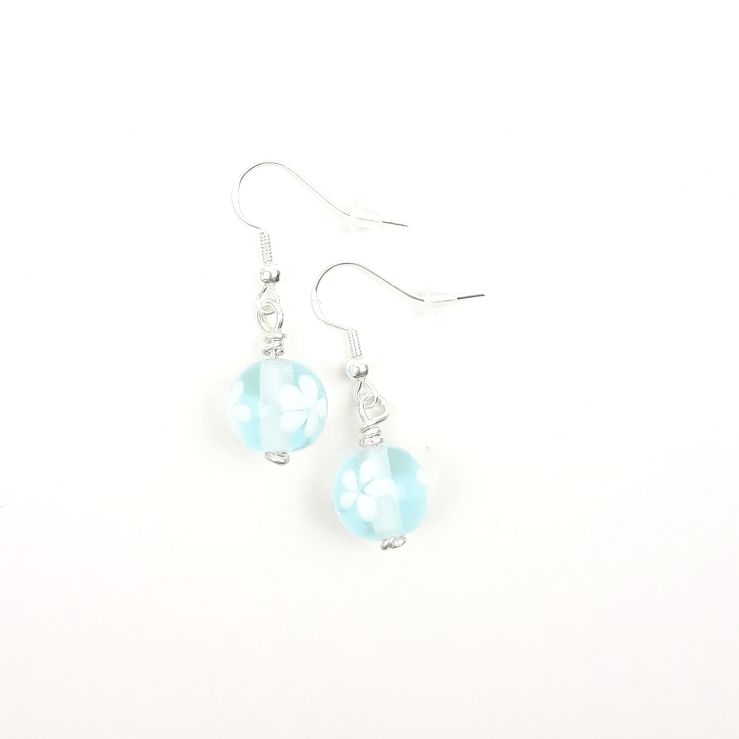 Blümchen-Ohrringe hellblau