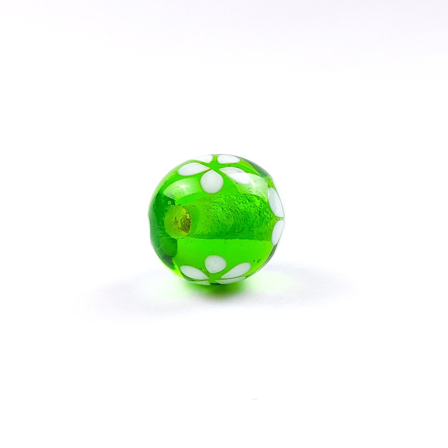 handgefertigte Glasperle hellgrün Blüten